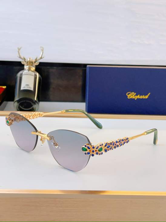 Picture of Chopard Sunglasses _SKUfw80049846fw